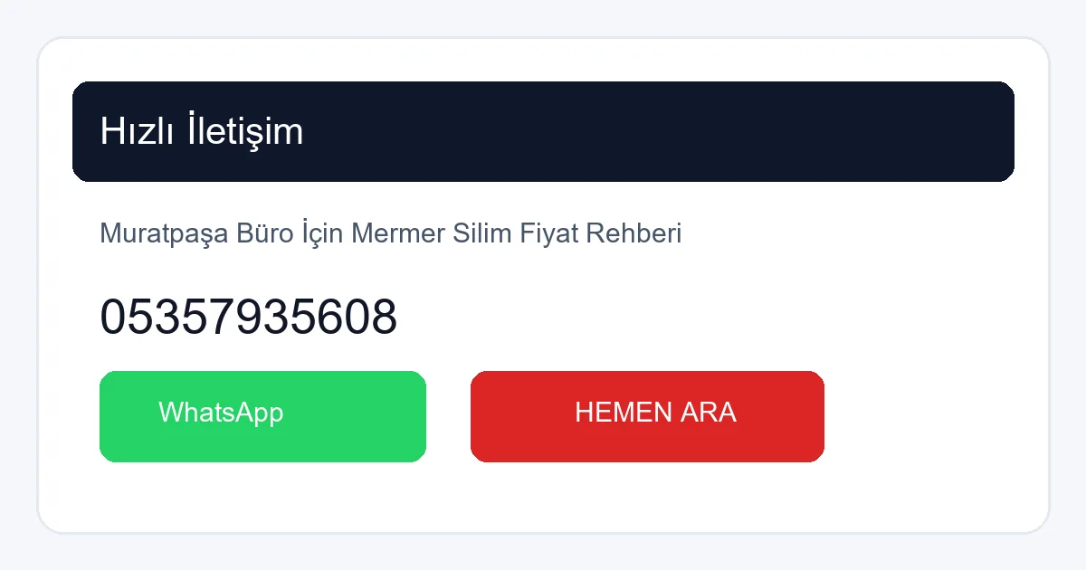 Muratpaşa'da parlatılmış mermer zeminler üzerinde bir işletme çalışanı